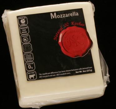 Kosher Natural & Kosher Mozzarella Cheese 8 oz
